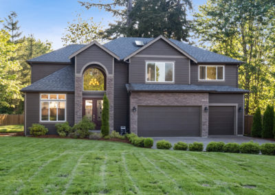 Stunning Home in Coveted Maple Heights of Renton! – Sold
